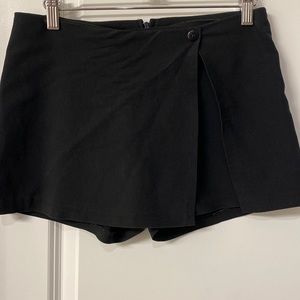 Woman’s Skort
